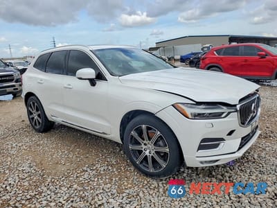 Czwarte zdjęcie samochodu z boku: 2020 VOLVO XC60 T5 INSCRIPTION VIN:YV4102DL4L1598268 - miniatura