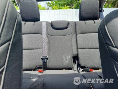 Zdjęcie 10 z 13 samochodu: 2021 JEEP WRANGLER UNLIMITED SPORT VIN:1C4HJXDN8MW761036 - miniatura