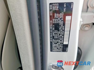 Zdjęcie 13 z 13 samochodu: 2021 VOLVO XC60 T6 MOMENTUM VIN:YV4A22RKXM1777054 - miniatura