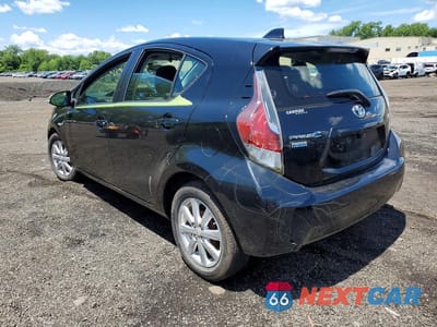 Drugie zdjęcie samochodu z przodu: 2016 TOYOTA PRIUS C PERSONA SPECIAL EDITION VIN:JTDKDTB38G1120235 - miniatura