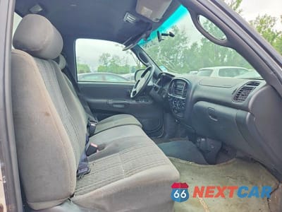 Zdjęcie 10 z 12 samochodu: 2003 TOYOTA TUNDRA SR5 VIN:5TBKT44113S407829 - miniatura