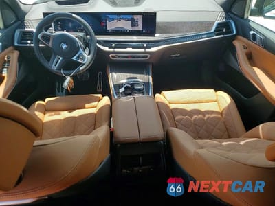 Zdjęcie 8 z 14 samochodu: 2026 BMW X5 M60I VIN:5UX33EU0XT9317620 - miniatura