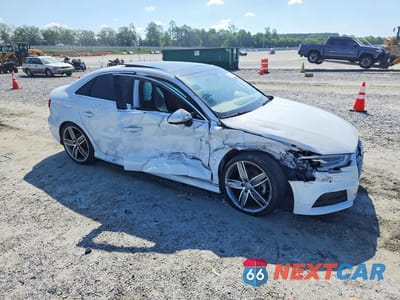 Czwarte zdjęcie samochodu z boku: 2019 AUDI A3 PREMIUM PLUS VIN:WAUGUGFF3KA062915 - miniatura