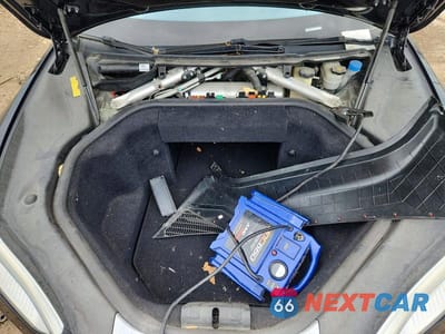 Zdjęcie 11 z 12 samochodu: 2013 TESLA MODEL S VIN:5YJSA1CN9DFP06085 - miniatura