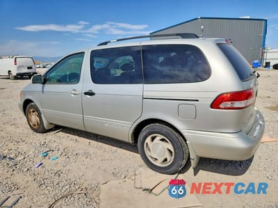 Drugie zdjęcie samochodu z przodu: 2003 TOYOTA SIENNA LE VIN:4T3ZF13C53U533043 - miniatura