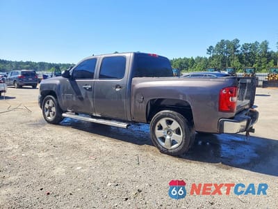 Drugie zdjęcie samochodu z przodu: 2011 CHEVROLET SILVERADO C1500 LT VIN:3GCPCSE02BG185466 - miniatura