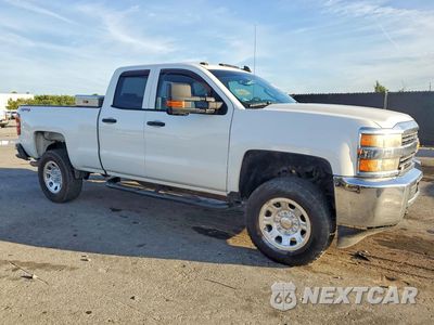 Czwarte zdjęcie samochodu z boku: 2015 CHEVROLET SILVERADO K2500 HEAVY DUTY VIN:1GC2KUEG3FZ546196 - miniatura