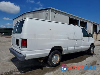 Trzecie zdjęcie samochodu z tyłu: 2005 FORD ECONOLINE E350 SUPER DUTY VAN VIN:1FTSS34P35HA79104 - miniatura