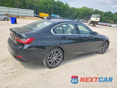 Trzecie zdjęcie samochodu z tyłu: 2021 BMW 330I VIN:3MW5R1J05M8B69228 - miniatura