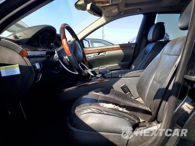 Zdjęcie 7 z 12 samochodu: 2013 MERCEDES-BENZ S 550 VIN:WDDNG7DB9DA537588 - miniatura