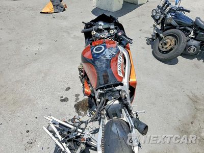 Zdjęcie 6 z 9 samochodu: 2003 SUZUKI MOTORCYCLE VIN:JS1GN7BA832107475 - miniatura