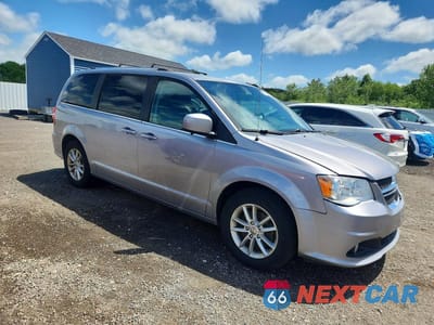 Czwarte zdjęcie samochodu z boku: 2018 DODGE GRAND CARAVAN SXT VIN:2C4RDGCG1JR207064 - miniatura