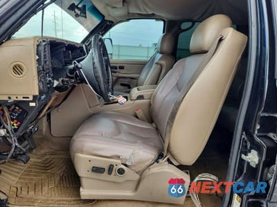 Zdjęcie 7 z 12 samochodu: 2004 CHEVROLET SILVERADO C2500 HEAVY DUTY VIN:1GCHC23U54F182060 - miniatura