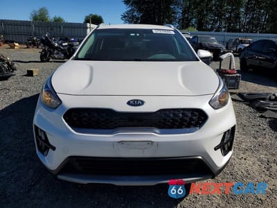 Piąte zdjęcie samochodu w środku: 2020 KIA NIRO LX VIN:KNDCB3LC0L5368524 - miniatura