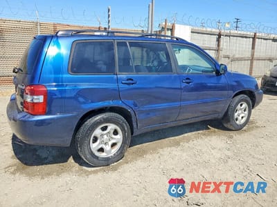 Trzecie zdjęcie samochodu z tyłu: 2004 TOYOTA HIGHLANDER BASE VIN:JTEGD21A240104755 - miniatura
