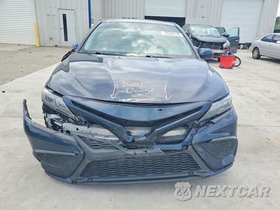Piąte zdjęcie samochodu w środku: 2021 TOYOTA CAMRY SE VIN:4T1G11AK1MU402900 - miniatura