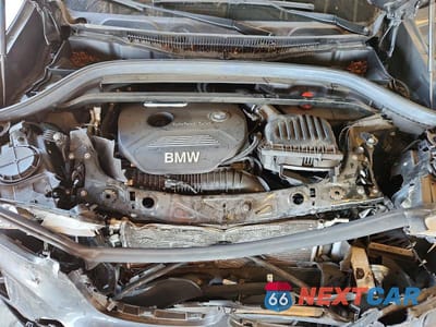 Zdjęcie 11 z 12 samochodu: 2018 BMW X1 VIN:WBXHT3C37J5F91908 - miniatura