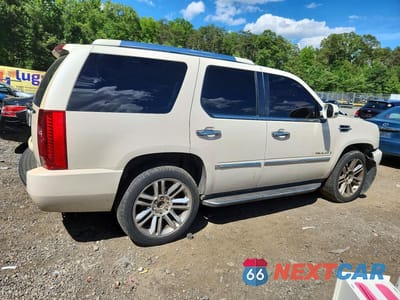 Trzecie zdjęcie samochodu z tyłu: 2007 CADILLAC ESCALADE LUXURY VIN:1GYFK63897R311564 - miniatura