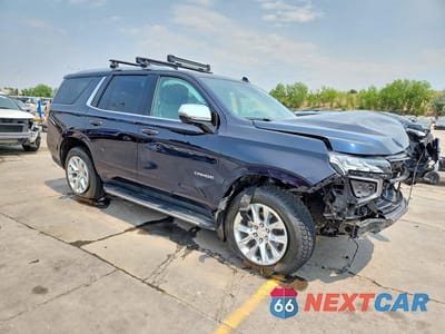 Czwarte zdjęcie samochodu z boku: 2023 CHEVROLET TAHOE K1500 PREMIER VIN:1GNSKSKD7PR367540 - miniatura