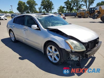 Czwarte zdjęcie samochodu z boku: 2004 NISSAN MAXIMA 3.5 SE VIN:1N4BA41E14C857767 - miniatura