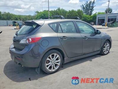 Trzecie zdjęcie samochodu z tyłu: 2011 MAZDA 3 S VIN:JM1BL1K58B1450393 - miniatura