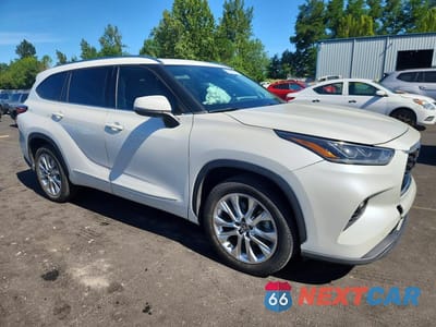 Czwarte zdjęcie samochodu z boku: 2021 TOYOTA HIGHLANDER HYBRID LIMITED VIN:5TDYARAHXMS005007 - miniatura