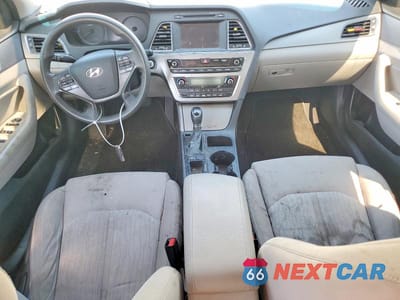 Zdjęcie 8 z 12 samochodu: 2017 HYUNDAI SONATA HYBRID SE VIN:KMHE24L15HA059137 - miniatura