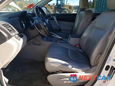 Zdjęcie 7 z 13 samochodu: 2010 TOYOTA HIGHLANDER SPORT VIN:5TDEK3EH5AS002485 - miniatura