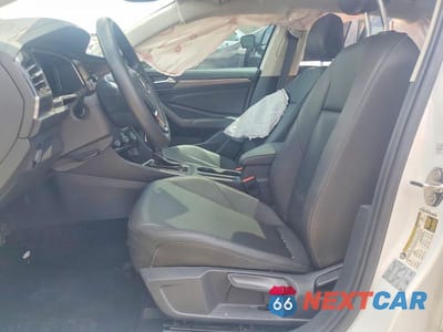 Zdjęcie 7 z 12 samochodu: 2020 VOLKSWAGEN JETTA SEL VIN:3VWEB7BU8LM073771 - miniatura