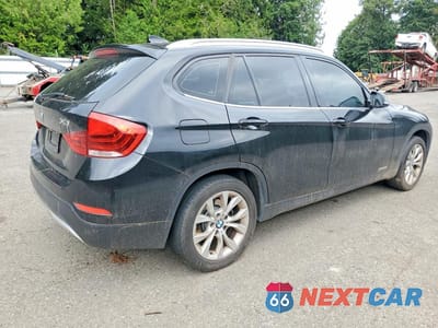 Trzecie zdjęcie samochodu z tyłu: 2013 BMW X1 XDRIVE28I VIN:WBAVL1C50DVR91832 - miniatura