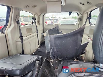 Zdjęcie 10 z 13 samochodu: 2016 CHRYSLER TOWN & COUNTRY TOURING VIN:2C4RC1BG4GR156265 - miniatura