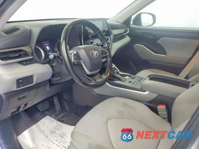 Zdjęcie 12 z 14 samochodu: 2022 TOYOTA HIGHLANDER LE VIN:5TDBZRBH9NS577099 - miniatura