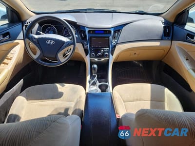 Zdjęcie 8 z 12 samochodu: 2013 HYUNDAI SONATA GLS VIN:5NPEB4AC6DH785780 - miniatura