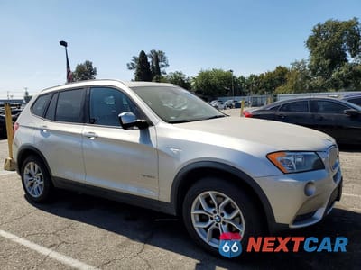 Czwarte zdjęcie samochodu z boku: 2013 BMW X3 XDRIVE28I VIN:5UXWX9C51D0A32478 - miniatura
