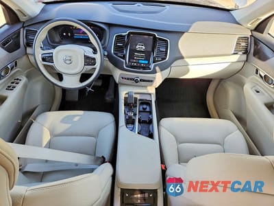 Zdjęcie 8 z 14 samochodu: 2024 VOLVO XC90 PLUS VIN:YV4062JE6R1255096 - miniatura
