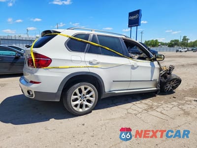 Trzecie zdjęcie samochodu z tyłu: 2013 BMW X5 XDRIVE35I VIN:5UXZV4C59DL994447 - miniatura