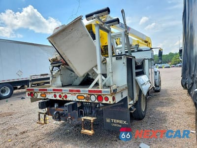 Czwarte zdjęcie samochodu z boku: 2015 INTERNATIONAL 4300 BUCKET TRUCK VIN:1HTMMAAN3FH514475 - miniatura