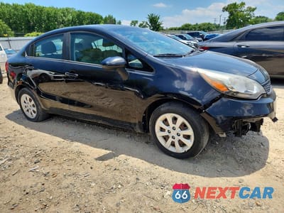 Czwarte zdjęcie samochodu z boku: 2017 KIA RIO LX VIN:KNADM4A30H6017196 - miniatura