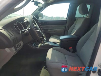 Zdjęcie 7 z 12 samochodu: 2015 TOYOTA TACOMA ACCESS CAB VIN:5TFTX4CN7FX065564 - miniatura