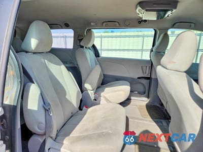 Zdjęcie 11 z 13 samochodu: 2011 TOYOTA SIENNA BASE 7-PASSENGER VIN:5TDKA3DC5BS006467 - miniatura