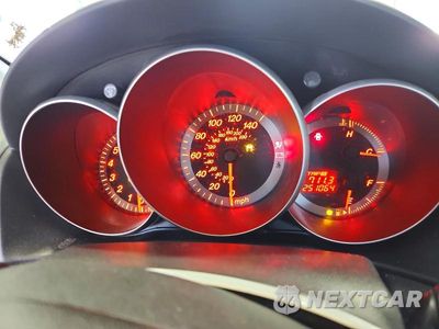 Zdjęcie 9 z 12 samochodu: 2008 MAZDA 3 HATCHBACK VIN:JM1BK344881872885 - miniatura