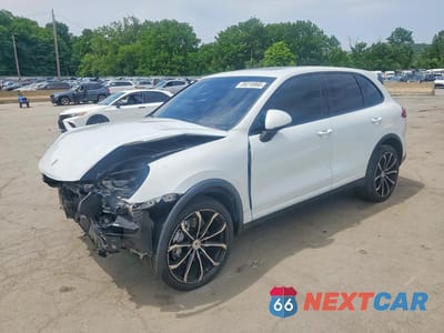 2016 PORSCHE CAYENNE S WP1AB2A21GLA96576 - główne zdjęcie licytacji z USA - miniatura