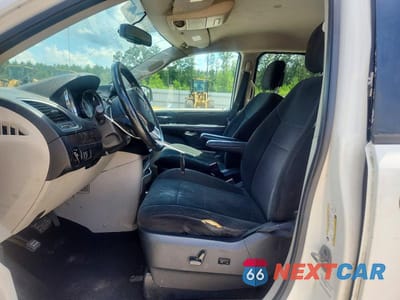 Zdjęcie 7 z 13 samochodu: 2011 DODGE GRAND CARAVAN EXPRESS VIN:2D4RN4DG9BR795522 - miniatura