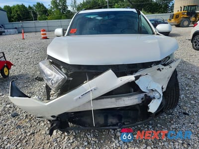 Piąte zdjęcie samochodu w środku: 2013 TOYOTA HIGHLANDER SE VIN:5TDBK3EH8DS189695 - miniatura