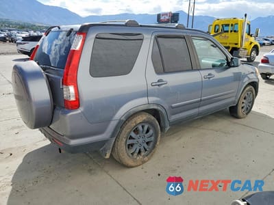 Trzecie zdjęcie samochodu z tyłu: 2005 HONDA CR-V SE VIN:JHLRD78955C060923 - miniatura