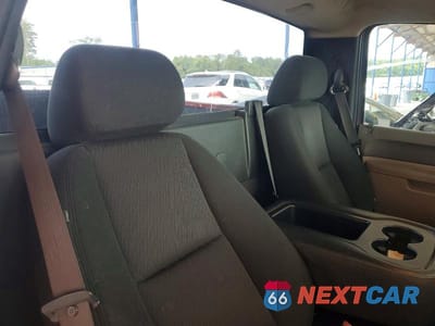 Zdjęcie 10 z 12 samochodu: 2010 CHEVROLET SILVERADO C1500 VIN:1GCPCPEX2AZ266881 - miniatura
