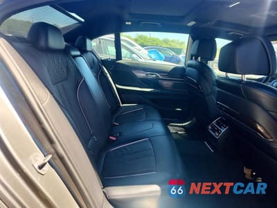 Zdjęcie 10 z 12 samochodu: 2021 BMW 740 XI VIN:WBA7T4C04MCE60839 - miniatura