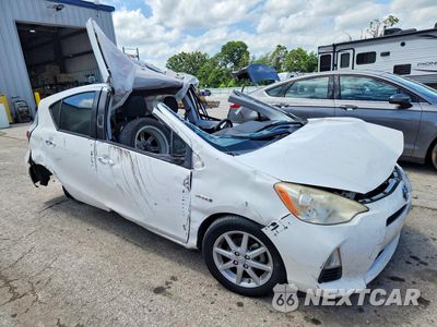 Czwarte zdjęcie samochodu z boku: 2013 TOYOTA PRIUS C THREE VIN:JTDKDTB31D1545355 - miniatura