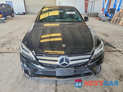 Piąte zdjęcie samochodu w środku: 2021 MERCEDES-BENZ C 300 VIN:W1KWF8DB1MR638557 - miniatura