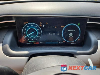Zdjęcie 9 z 13 samochodu: 2023 HYUNDAI TUCSON LIMITED VIN:5NMJECAEXPH210245 - miniatura